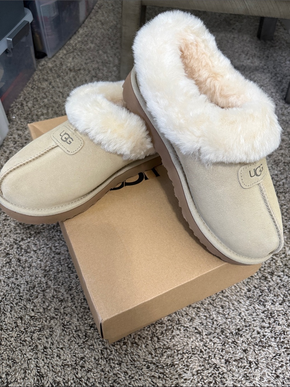 UGG Women's Cream/Beige Shearling-Lined Slip-On Slippers